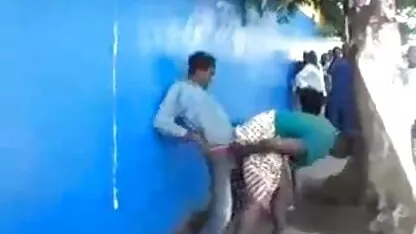 सुंदर लड़की सेक्सी मूवी फुल एचडी उसे गधे 2 कमबख्त